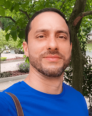 Johnny Benedetti - Consultor de procesos de inmigración
